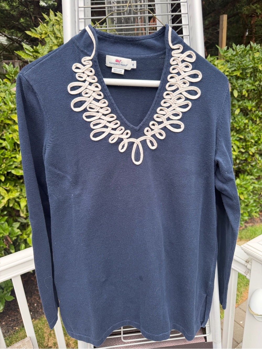 Vineyard Vines Navy Long-Sleeve V-Neck Top with Cream Loop Trim